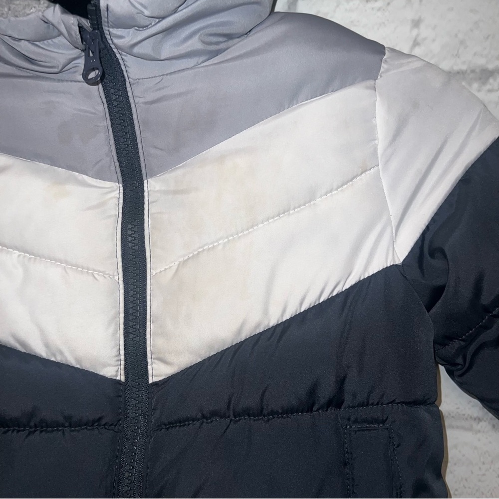 Boys winter jacket - Picture 3 of 5